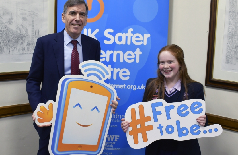 David Rutley MP with Cosima, one of Childnet’s Digital Champions